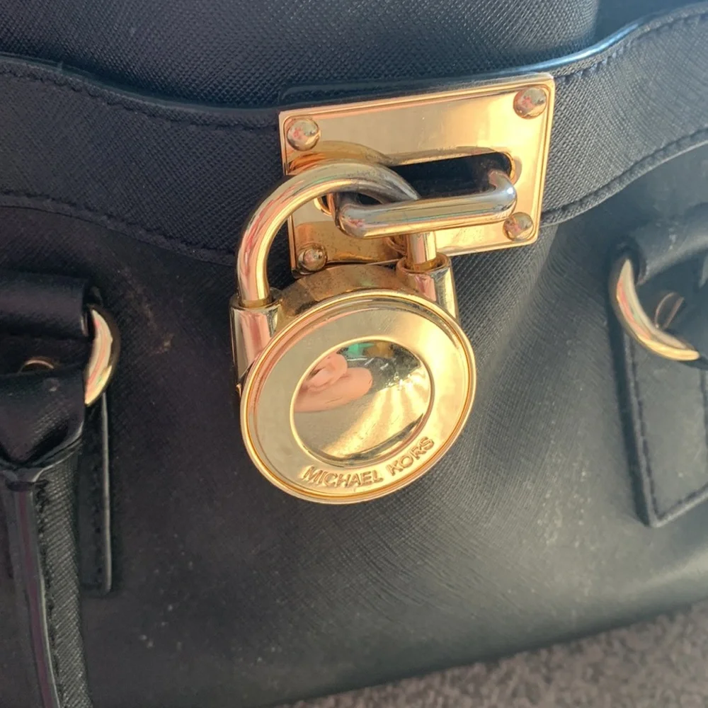Purse - Picture 4 of 9